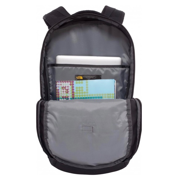 THE NORTH FACE Vault Backpack - Picture 4 of 10
